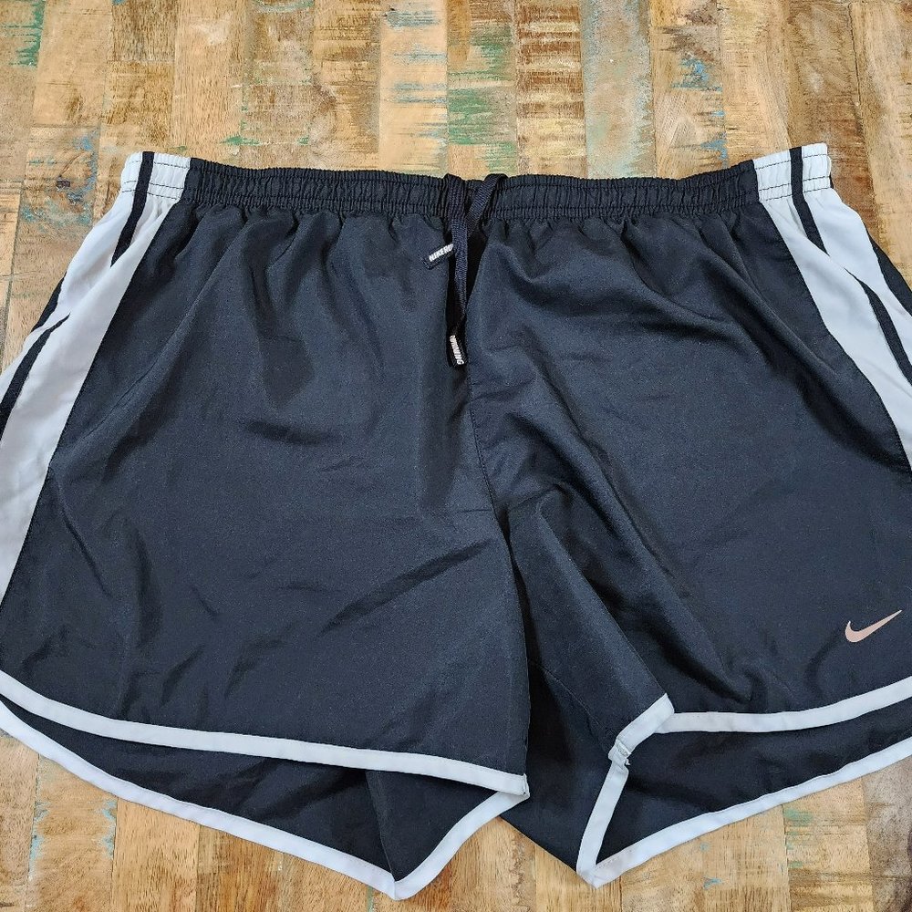 Nike Dri-Fit XL Women's Black Running Shorts